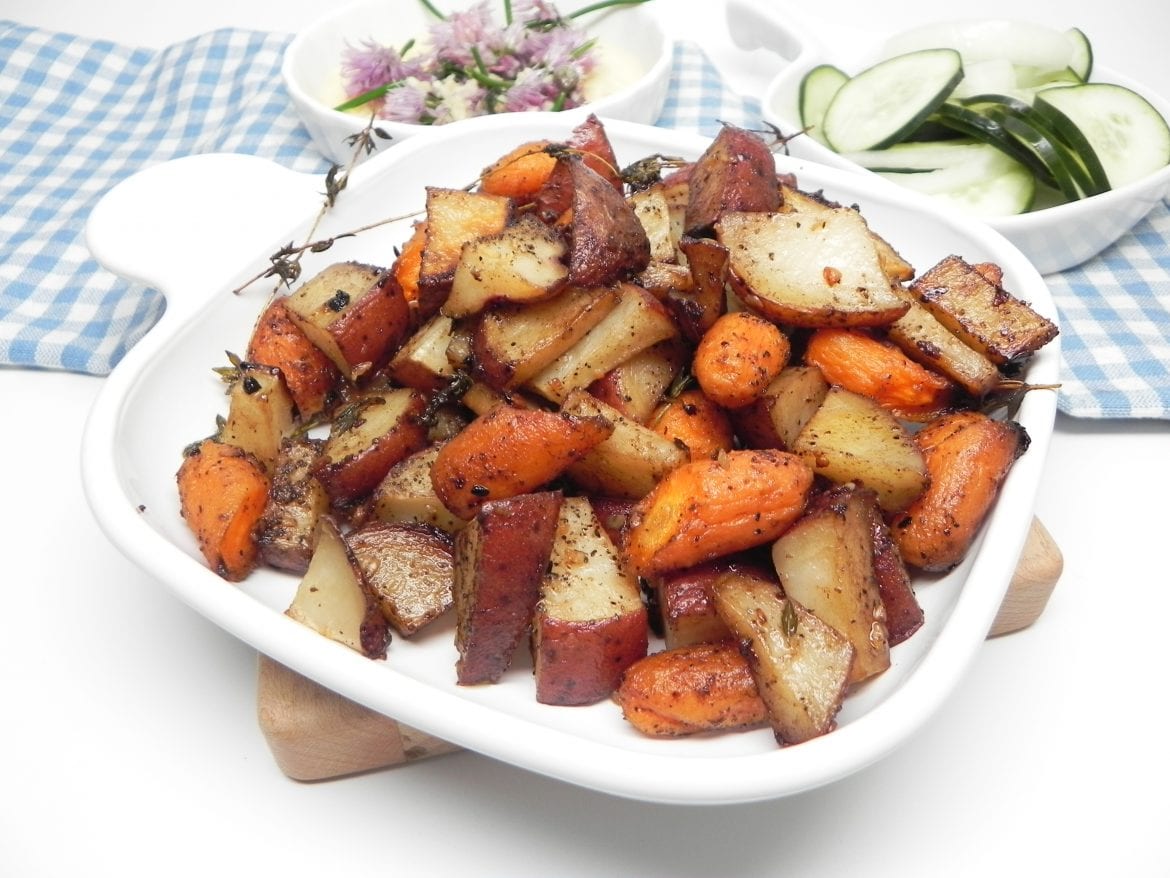 Roasting Veggies With Balsamic Makes Them Uncontrollably Delicious