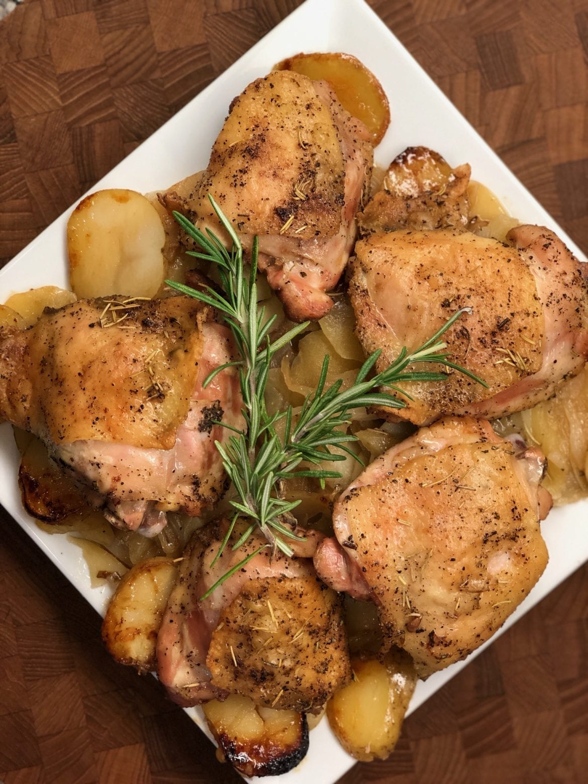 Rosemary Roasted Chicken With Apples And Potatoes Crockpot Girl 7459