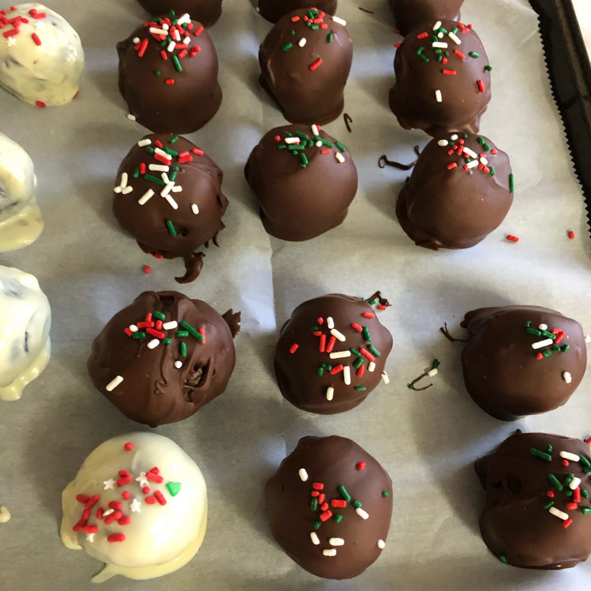 Easy OREO Truffles Easy OREO Truffles