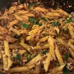 SLOW COOKER BEEF AND CHEESE PASTA