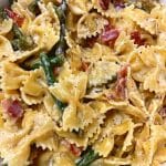CREAMY PASTA WITH ASPARAGUS AND BACON